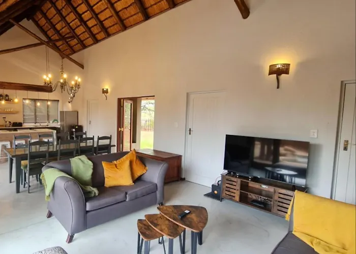 Hoedspruit Bush Stay